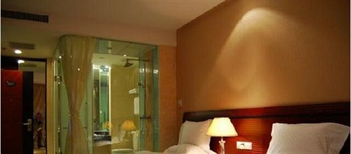 Polka Hotel Wuhu Экстерьер фото