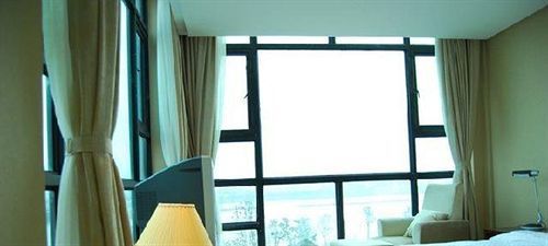 Polka Hotel Wuhu Экстерьер фото